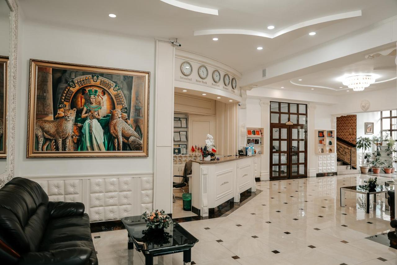 Grand Hotel Бишкек Экстерьер фото