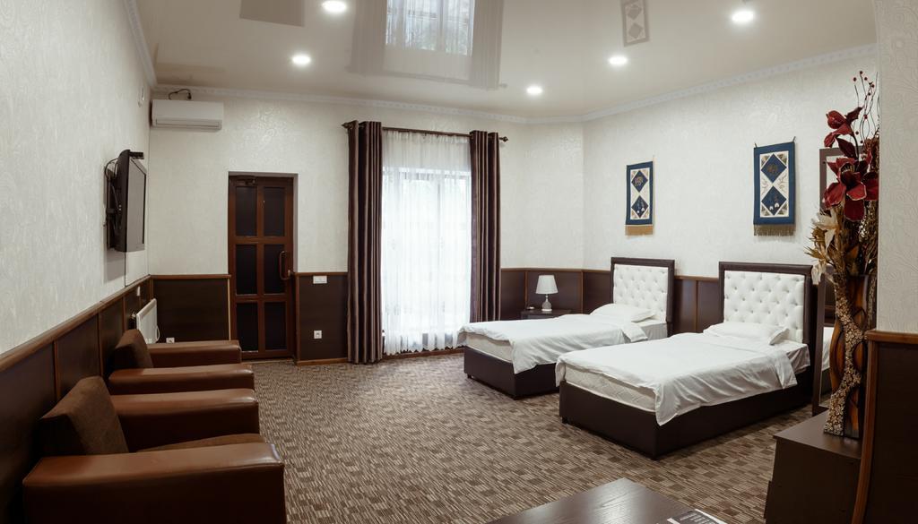 Grand Hotel Бишкек Экстерьер фото